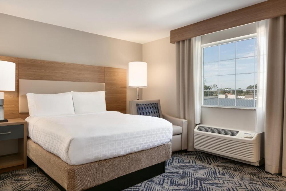 Candlewood Suites Fayetteville Fort Bragg by IHG